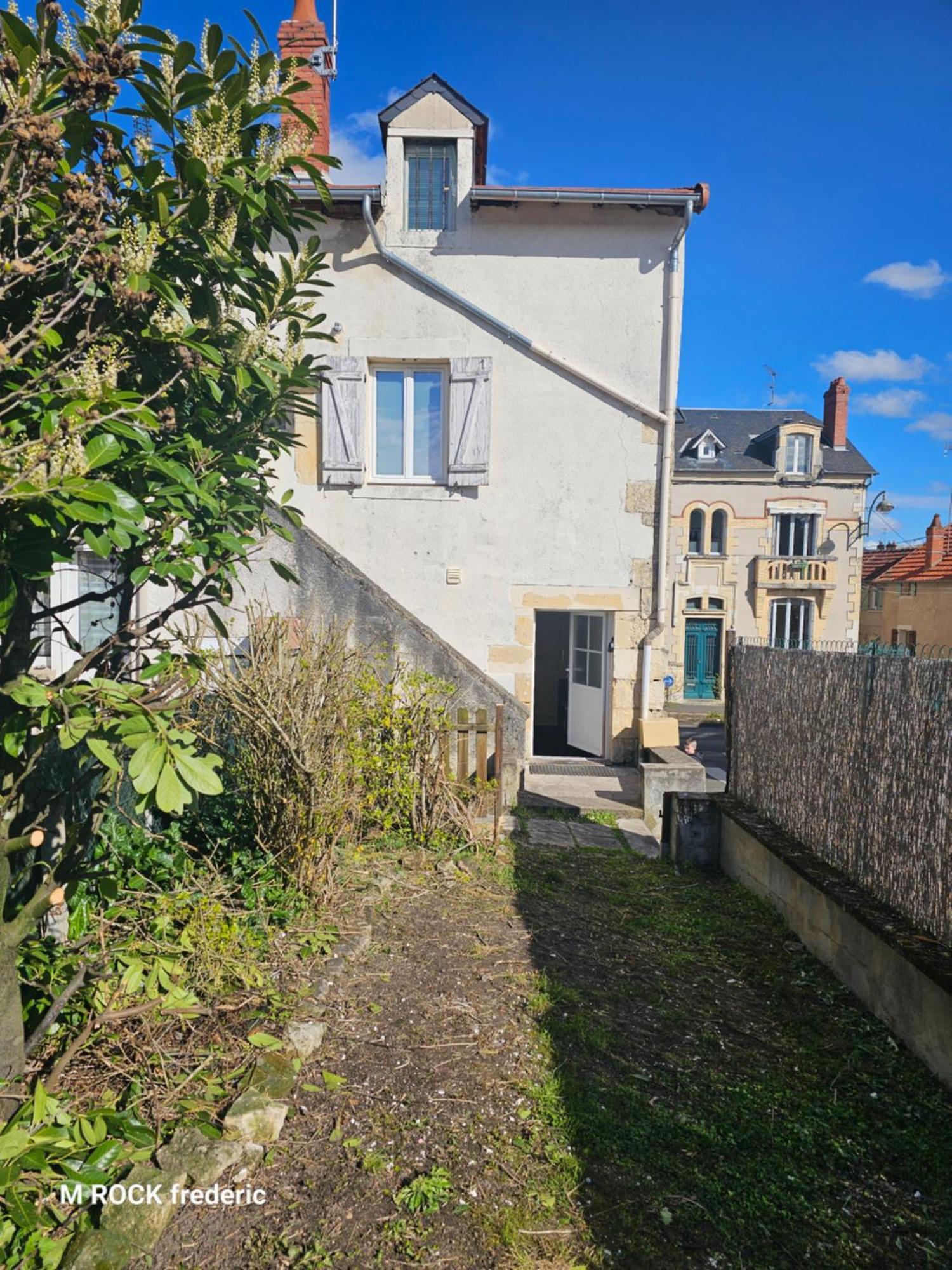 Maison De Ville Avec Jardin Privatif Nevers Buitenkant foto